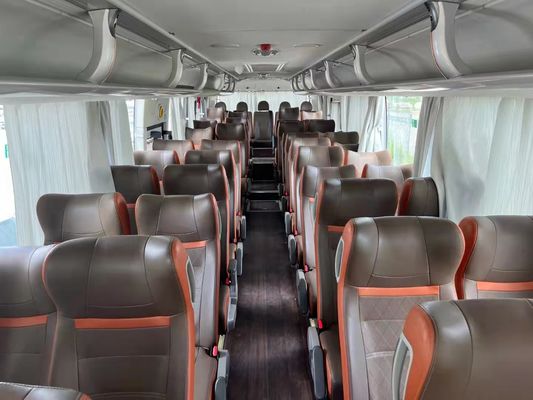 48 sièges Autobus Yutong d'occasion Diesel Autobus de luxe d'occasion produits en octobre 2020