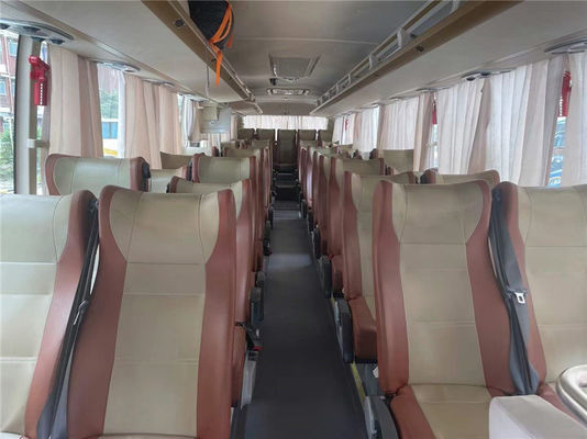 46 sièges Autobus Yutong d'occasion Euro 5 Diesel à transmission manuelle Autobus d'occasion