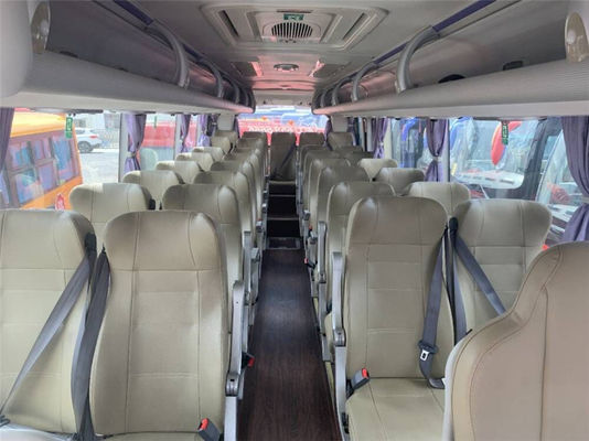 Autobus d'occasion 32 places Yutong moteur diesel, manuel Autobus touristique d'occasion