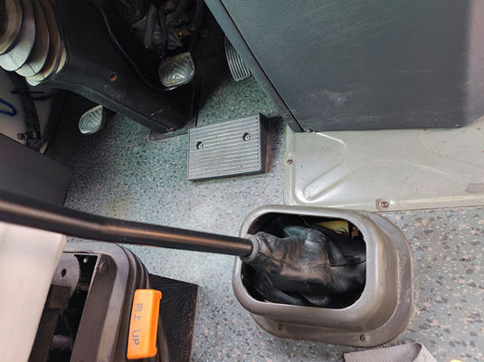 Diesel Euro 4 Autobus scolaire retraité Dongfeng 56 sièges Autobus scolaire jaune