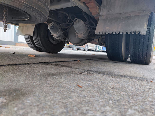 Diesel Euro 4 Autobus scolaire retraité Dongfeng 56 sièges Autobus scolaire jaune