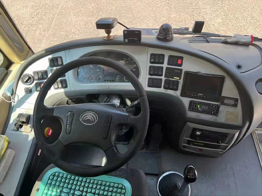 Autobus Yutong d'occasion durable 47 places Autobus touristique LHD d'occasion avec 2 portes
