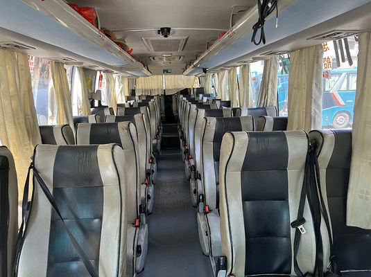 Autobus touristique diesel d'occasion 37 places 2 portes LHD Euro 4 avec boîte de vitesses manuelle