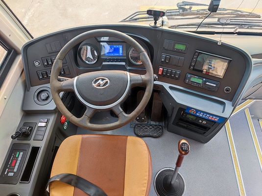 Autocars et autobus d'occasion Euro 5 LHD HIGER Diesel d'occasion 38 places