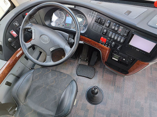 Autocars d'occasion roses de luxe Euro 5 LHD Diesel d'occasion à vendre