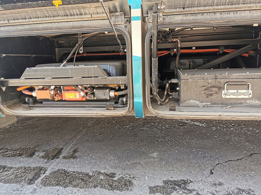 Autobus de luxe d'occasion à conduite à gauche (LHD) 31 places avec transmission automatique