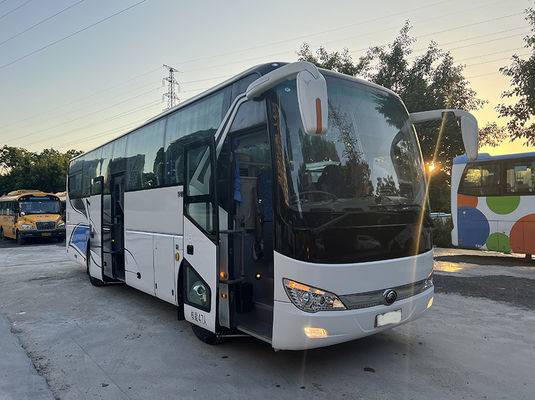 Octobre 2016 Yutong 47 sièges LHD Autobus d'occasion avec moteur diesel