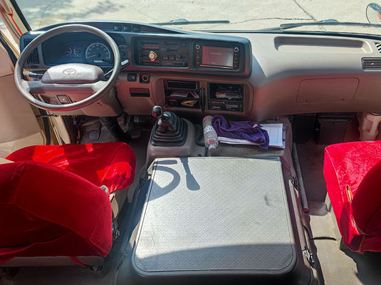 Autobus touristique d'occasion de 23 places avec transmission manuelle