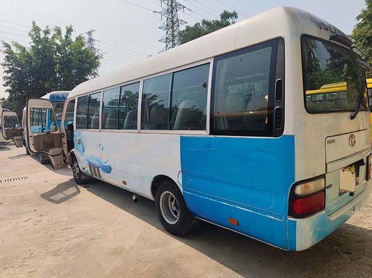 20 sièges Autobus d'occasion Toyota 120 Km/H Autobus d'occasion LHD à gauche