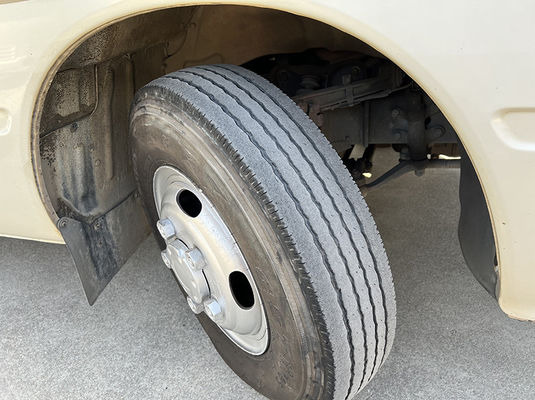 Autobus de 10 à 23 places utilisés  Boîte manuelle  Avec sièges confortables