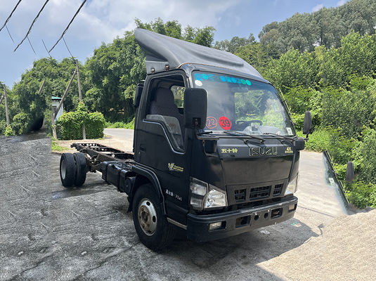 Les camions à usage moyen, les véhicules utilitaires d'occasion Isuzu.