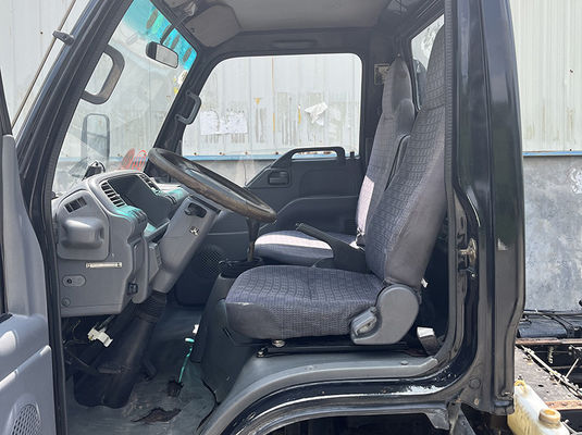 Les camions à usage moyen, les véhicules utilitaires d'occasion Isuzu.
