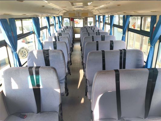 Autobus scolaire automatique jaune pré-propriété de 46 sièges