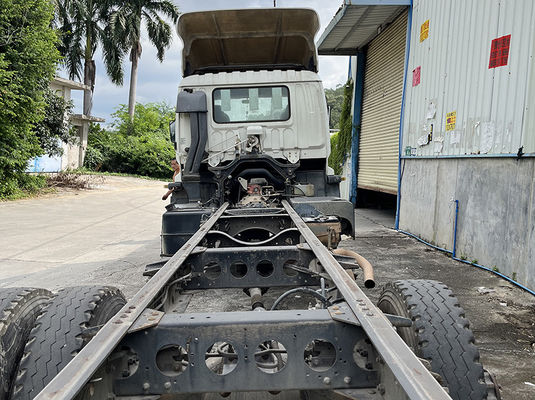 Volant gauche, camions d' occasion, Isuzu, camions d' occasion.