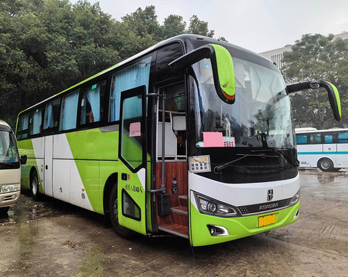 Autobus long de 48 places avec vitesse maximale de 100 km/h et transmission manuelle modèle utilisé