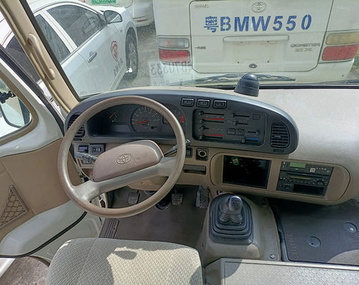 Bus utilisé, norme d'émission Euro 3, avec position de conduite à gauche, moteur essence