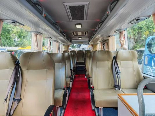Autobus d'occasion de 28 places avec moteur Yuchai 200CV et vitesse maximale de 100 km/h