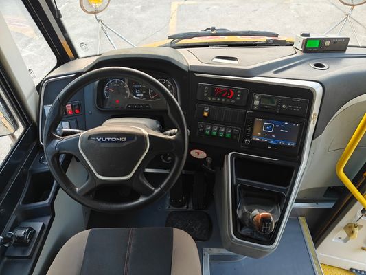 Autobus scolaire d'occasion de 19 places en bon état.