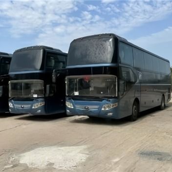 Autobus d'occasion à un étage et demi avec 57 à 59 places, position de conduite à gauche