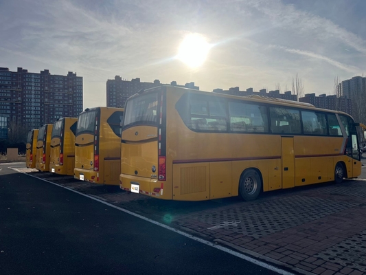 Un bus King Long jaune d'occasion avec moteur Yuchai de 63 places et transmission manuelle